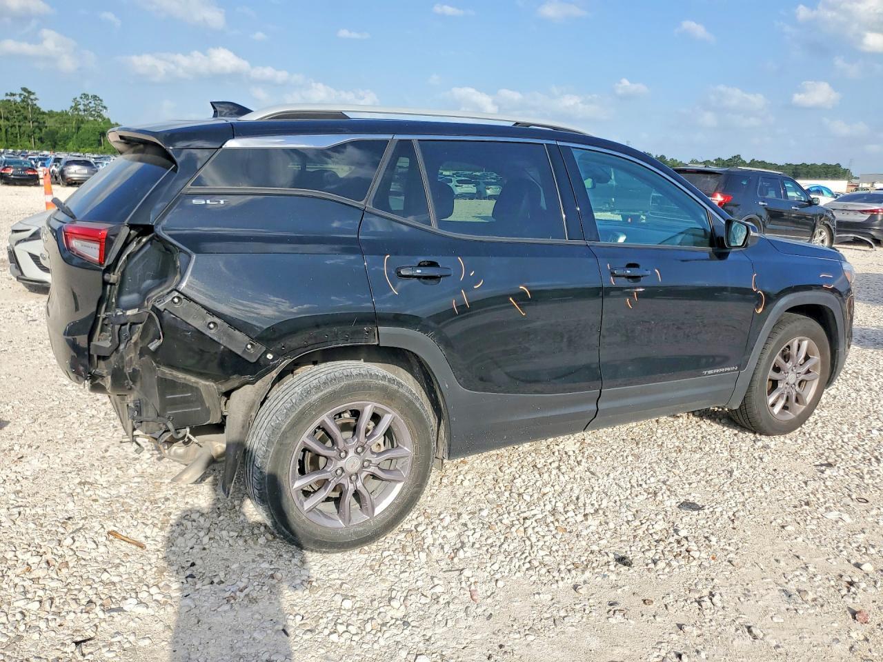 2023 GMC Terrain Slt - Фото 3