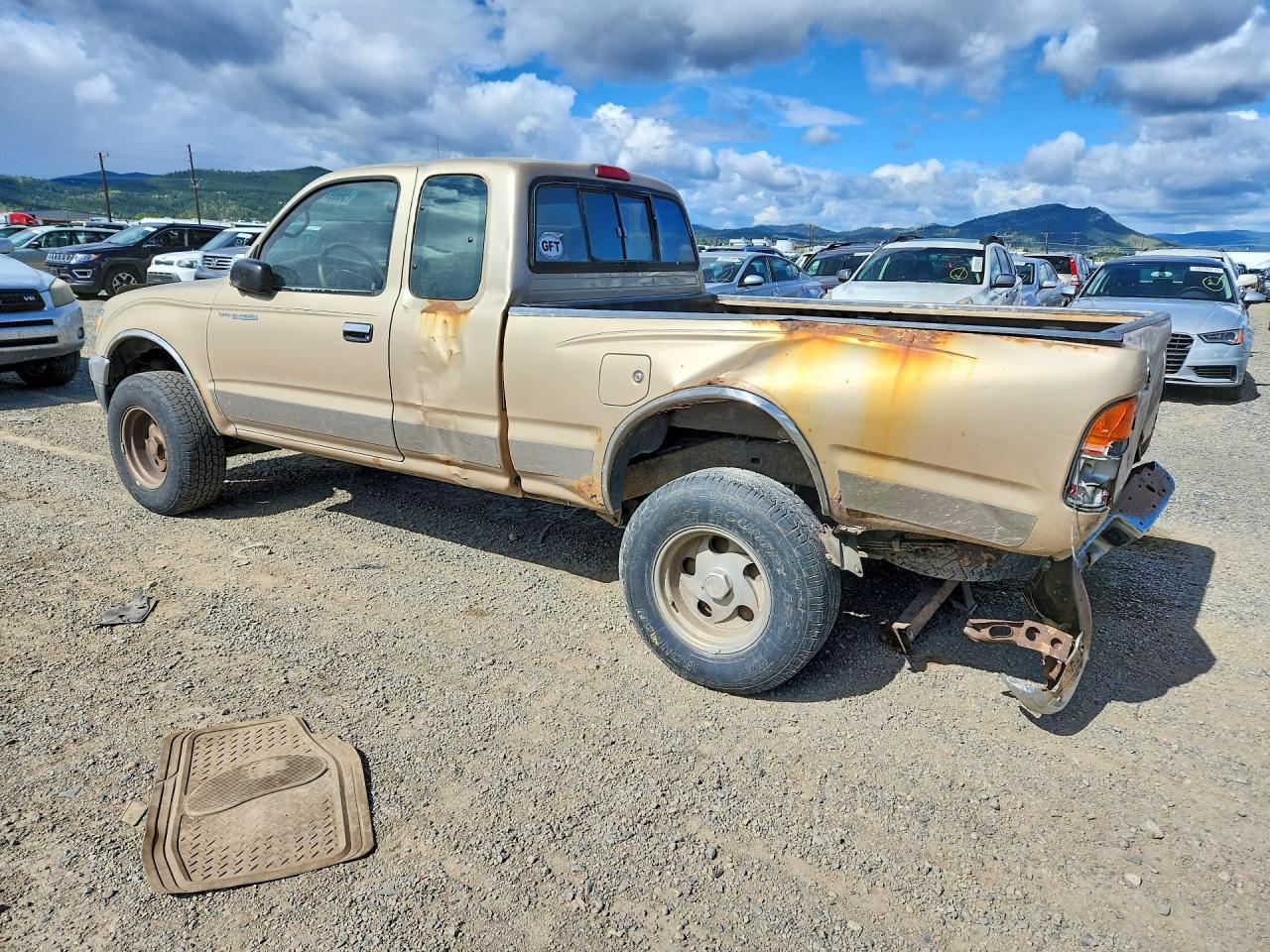 1995 Toyota Tacoma Xtracab - Image 2