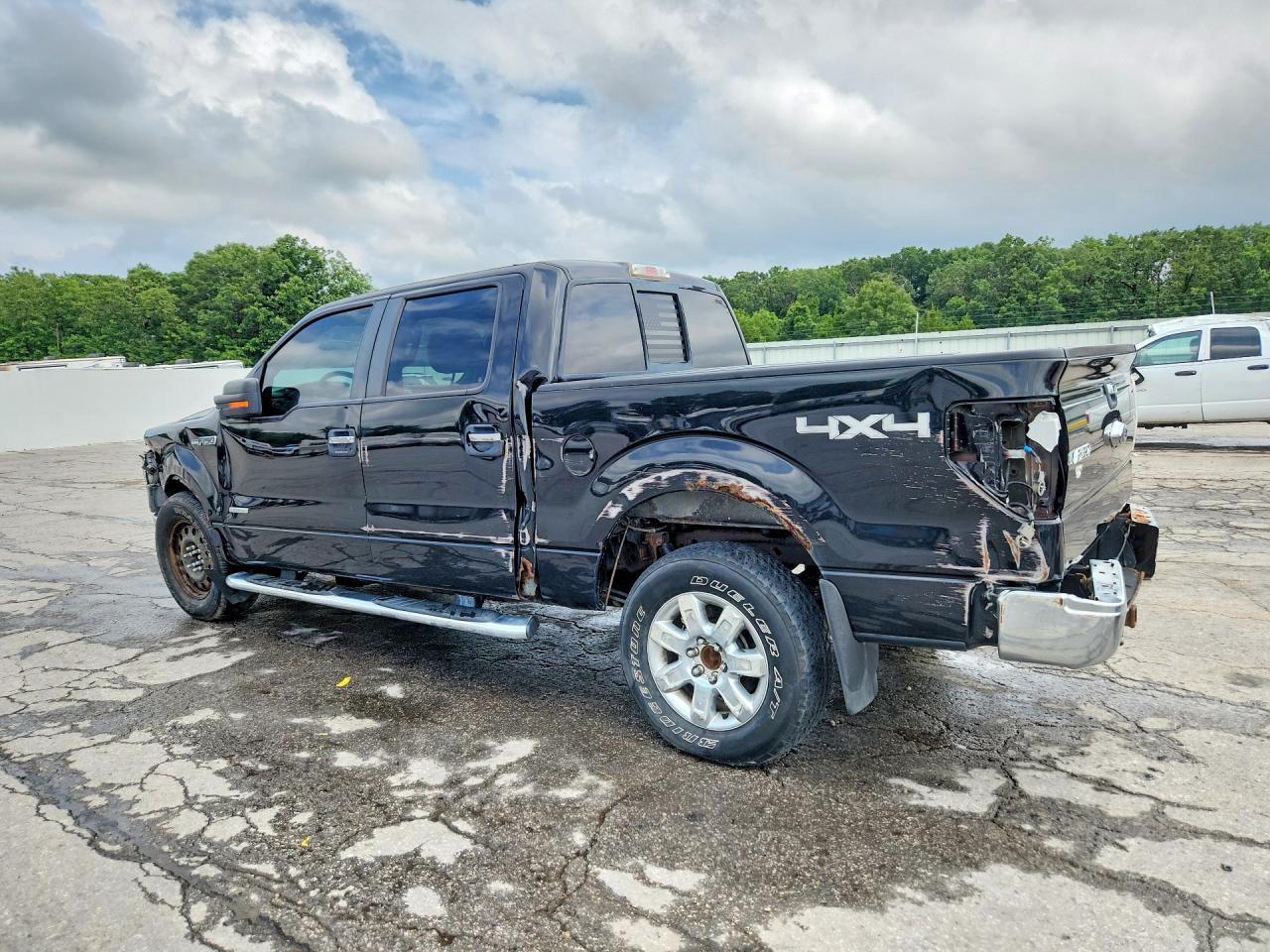 2013 Ford F150 - Image 2