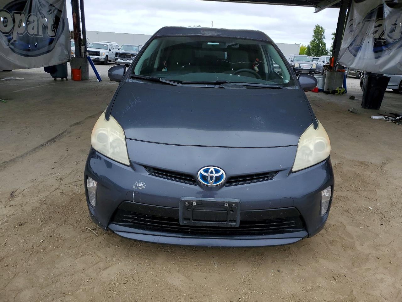 2012 Toyota Prius Two - Фото 5