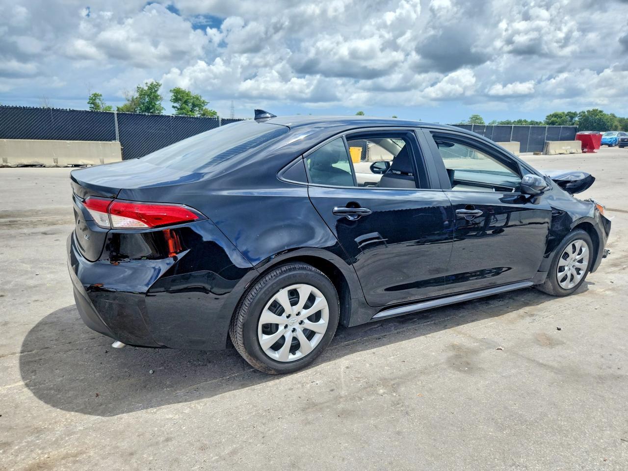 2024 Toyota Corolla Le - Image 3