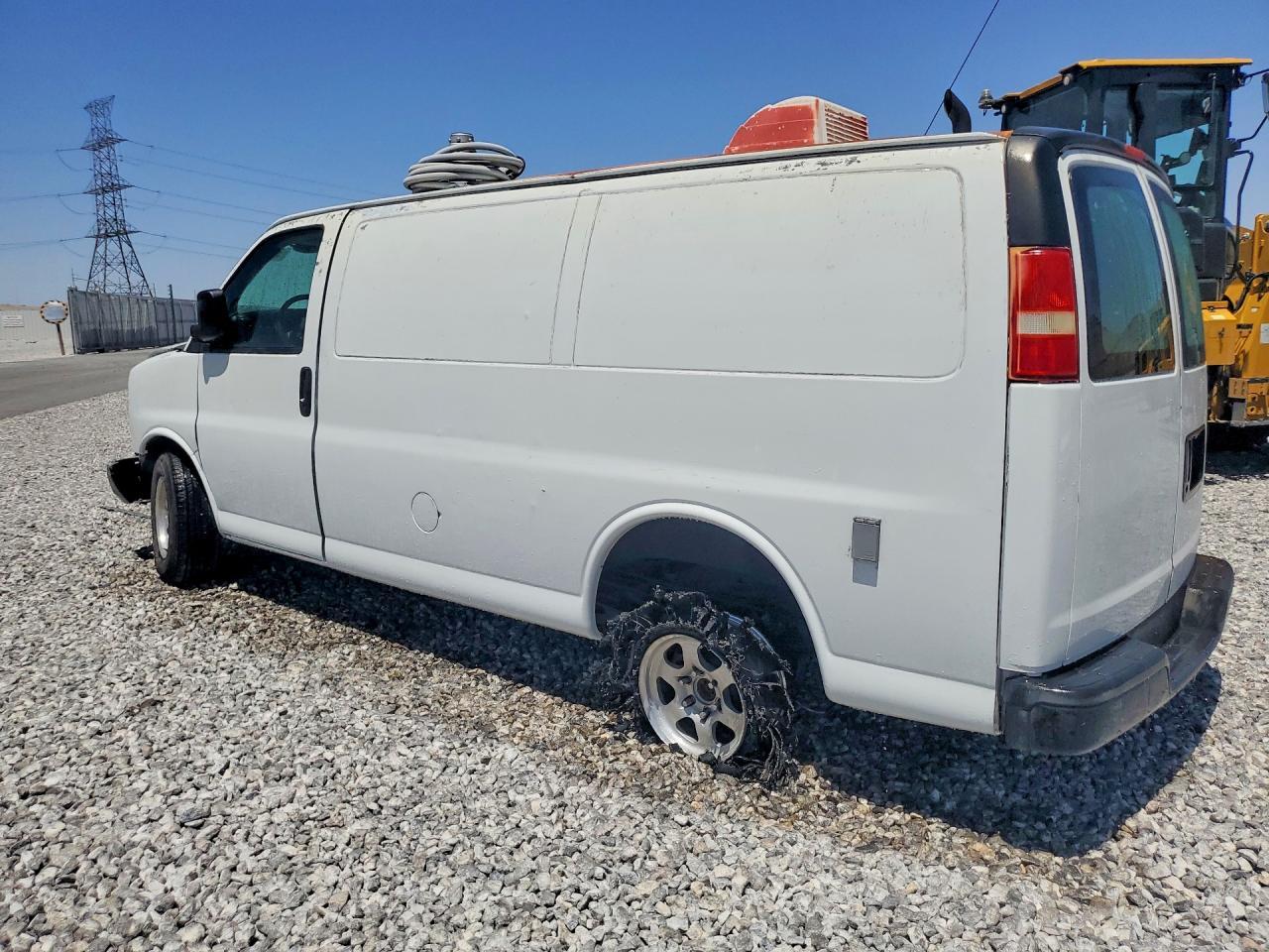 2006 Chevrolet Express 1500 Utlity Van - Фото 2