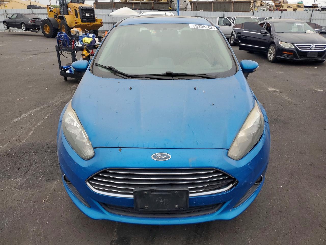 2015 Ford Fiesta Se - Фото 5