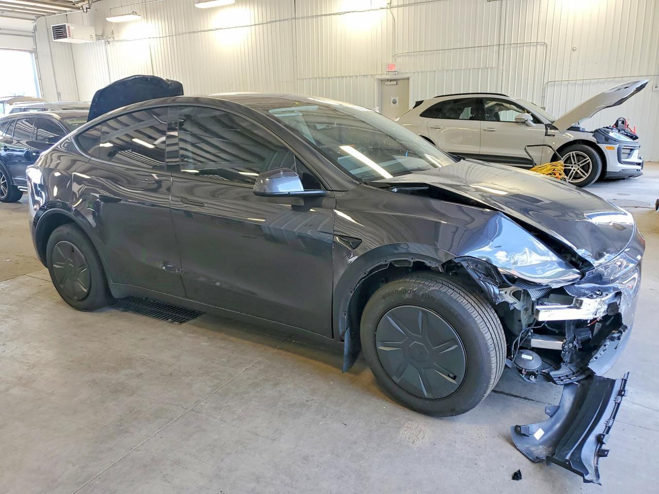 2026 Tesla Model Y - Image 4