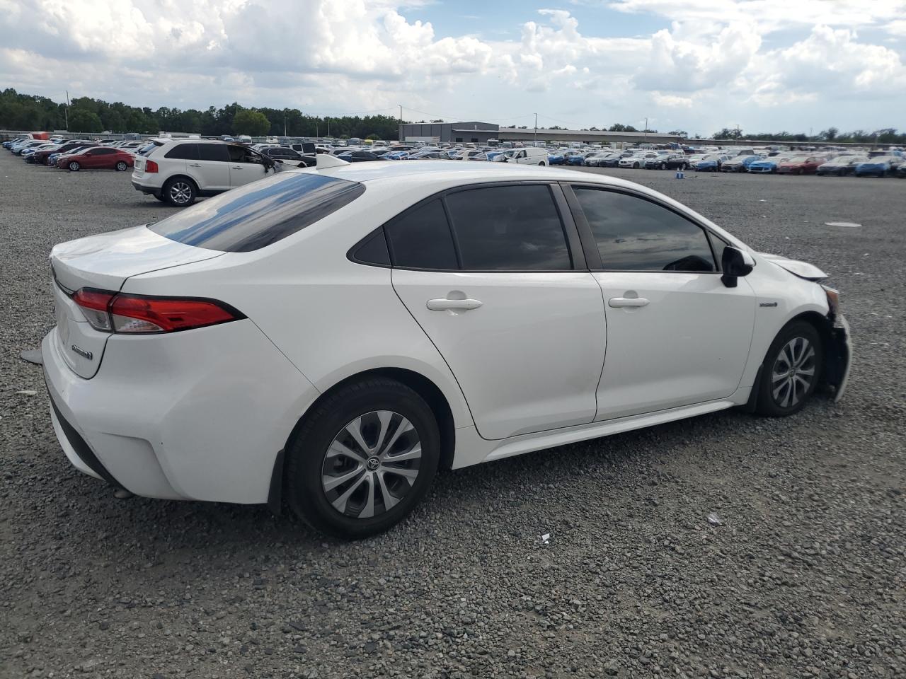 2021 Toyota Corolla Le - Image 3