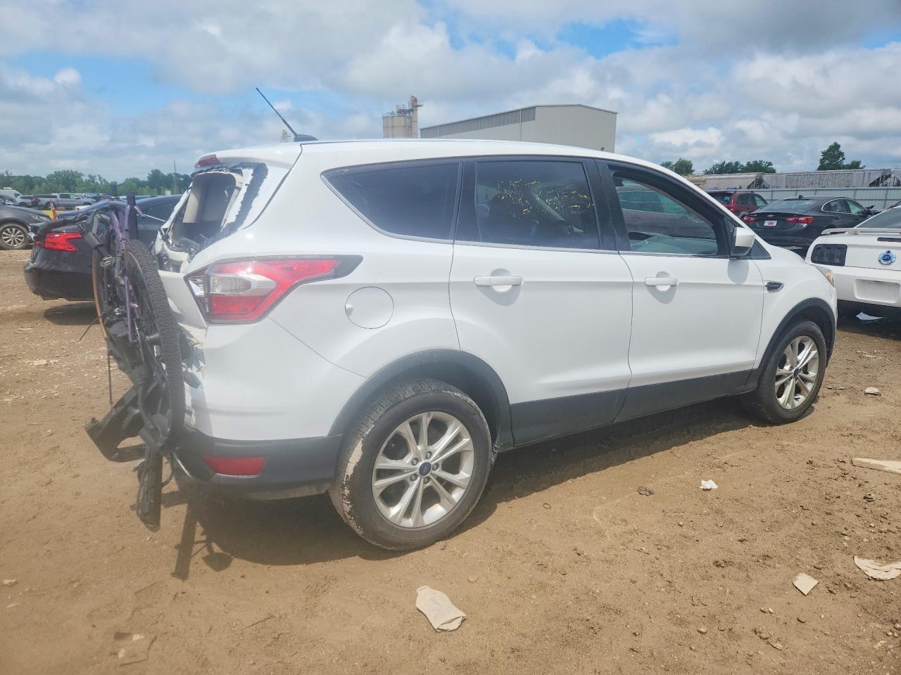 2017 Ford Escape Se - Фото 3