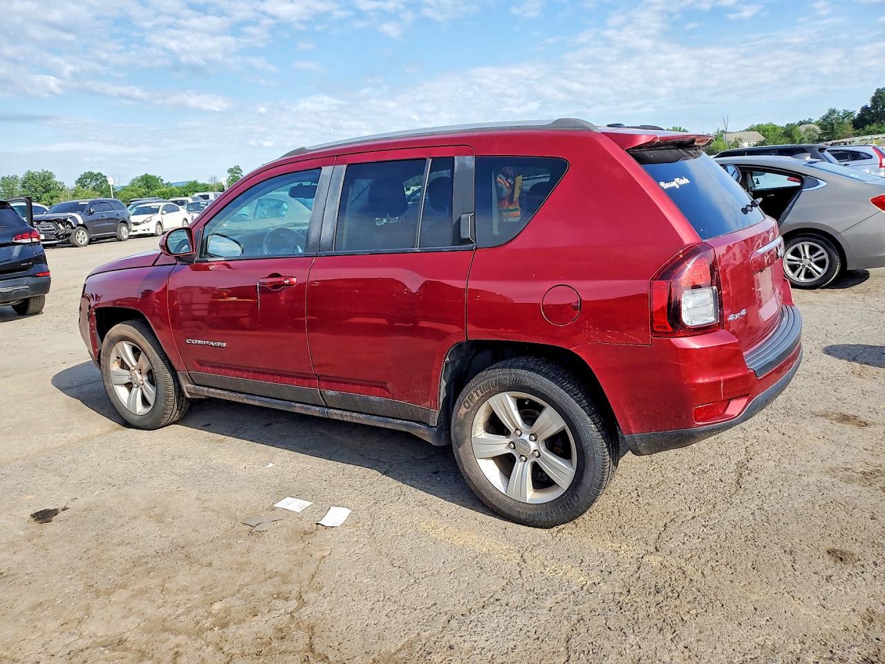2016 Jeep Compass Latitude - Фото 2
