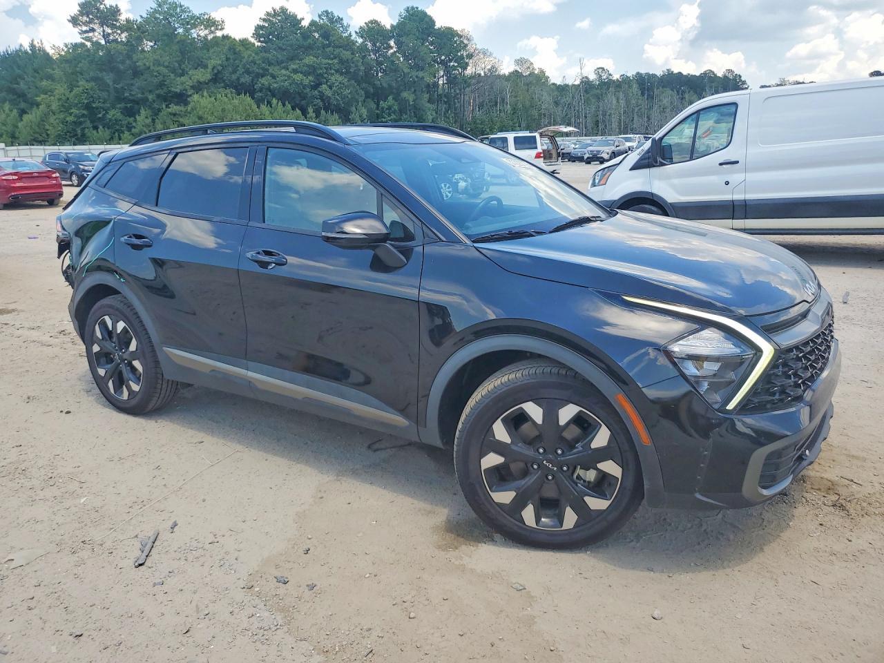2023 Kia Sportage X Line - Image 4