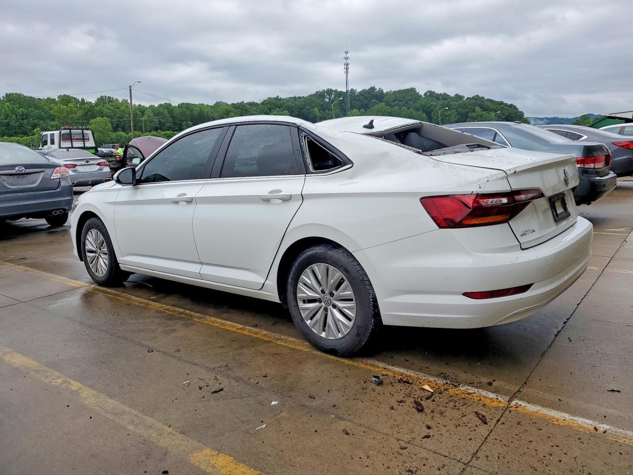 2019 Volkswagen Jetta S - Фото 2