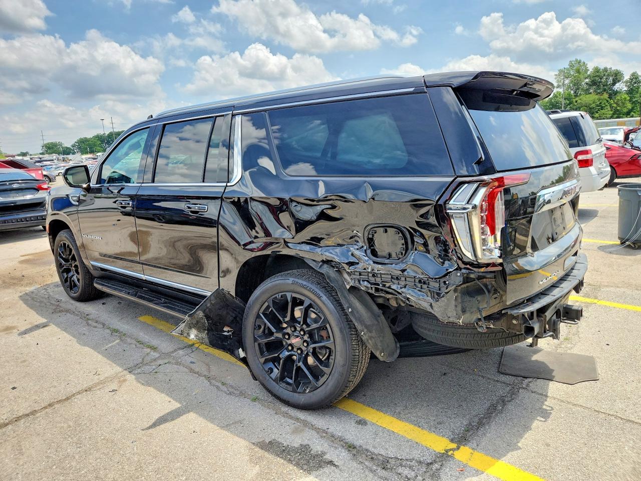2023 GMC Yukon Xl K1500 Slt - Image 2
