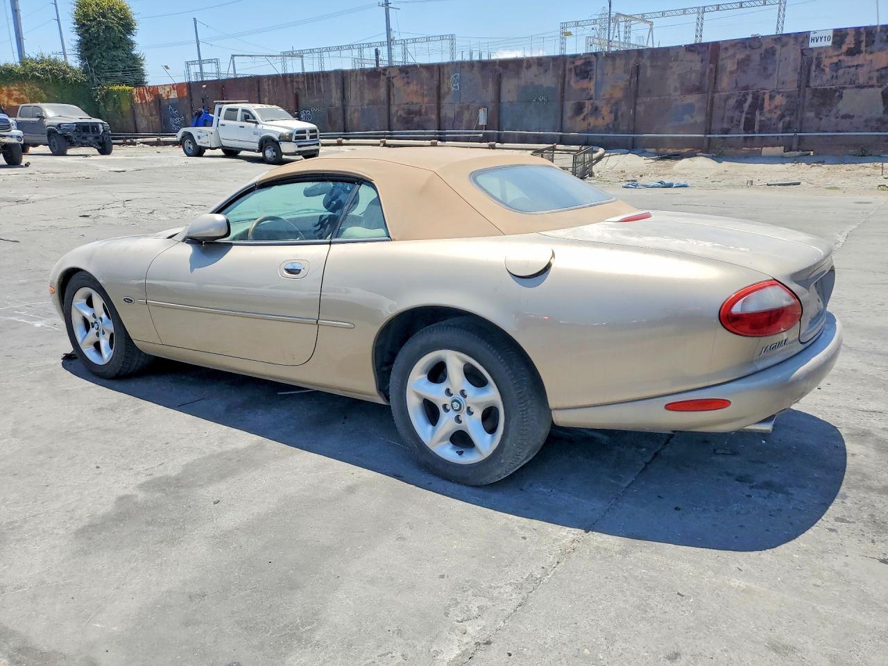2000 Jaguar Xk8 - Фото 2