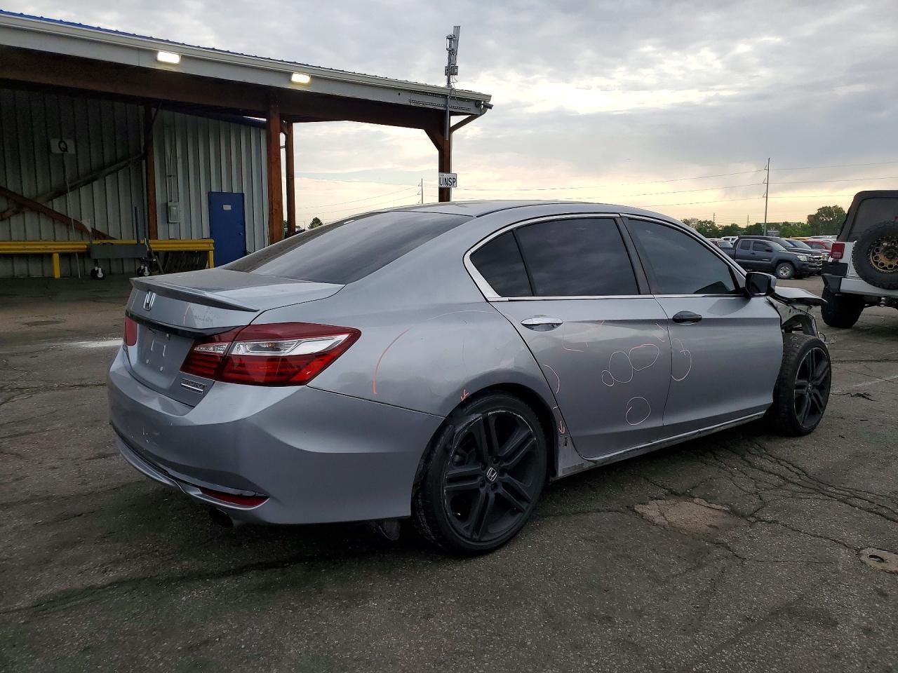 2017 Honda Accord Sport Special Edition - Фото 3