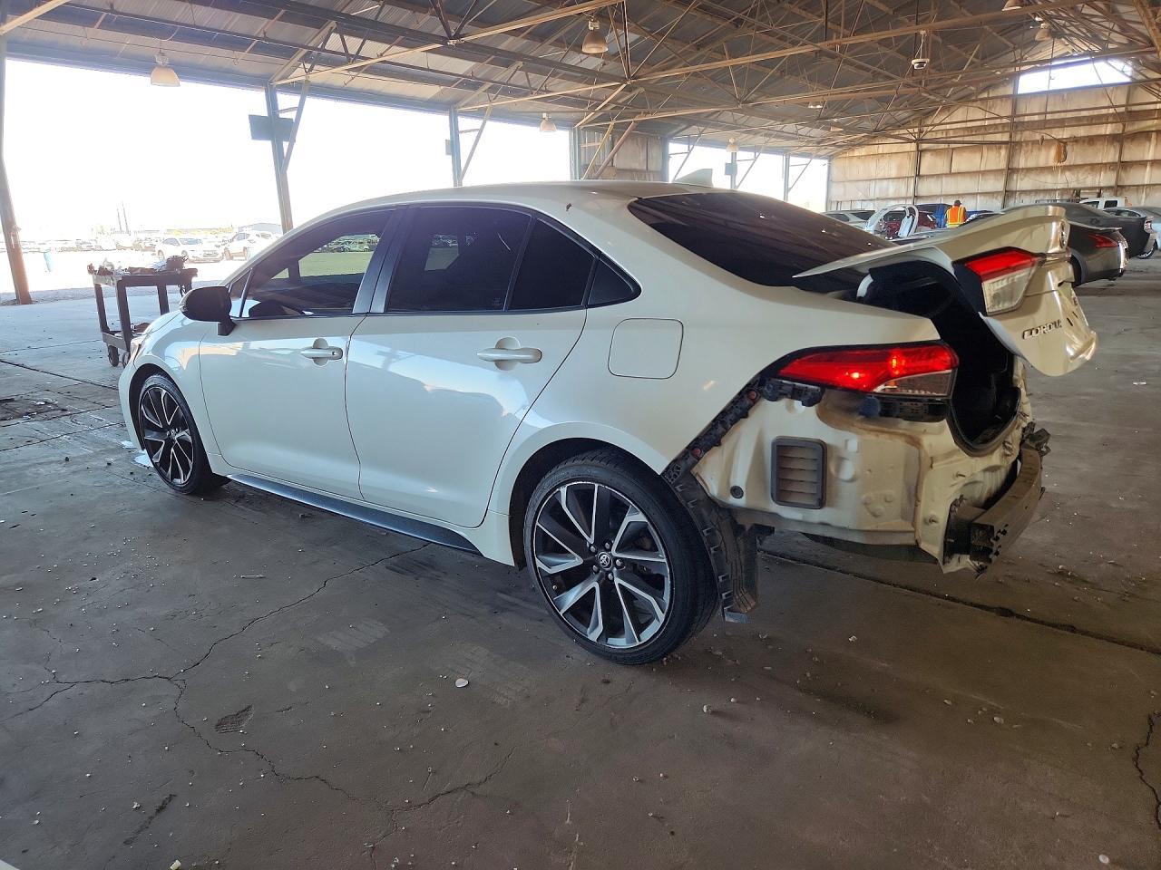 2020 Toyota Corolla Se - Фото 2