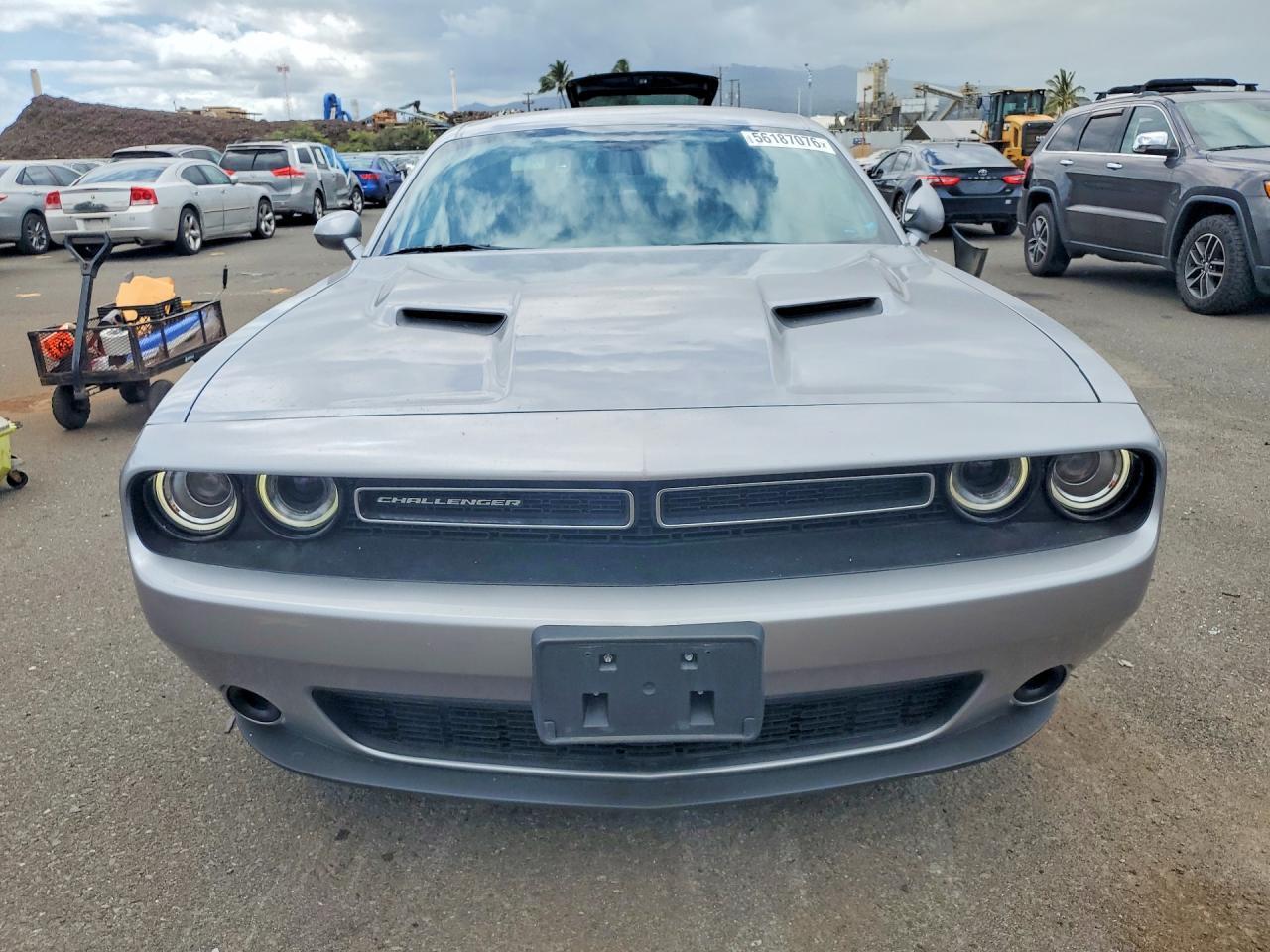 2017 Dodge Challenger Sxt - Image 5