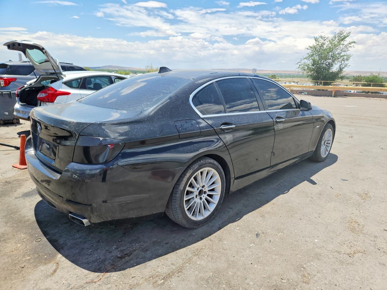 2011 BMW 550 Xi - Фото 3