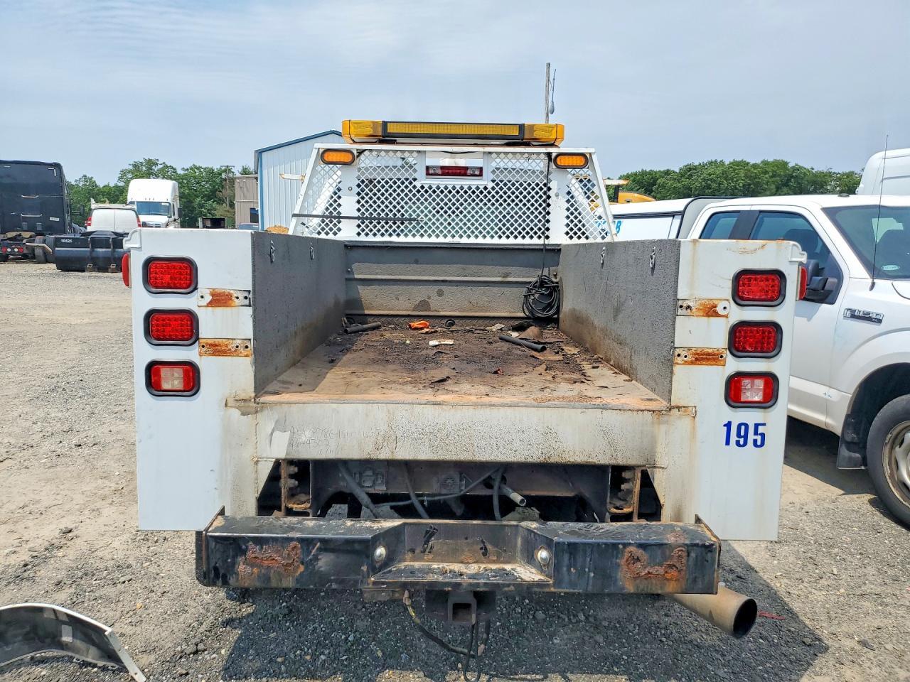 2011 GMC Sierra K2500 Heavy Duty - Фото 6