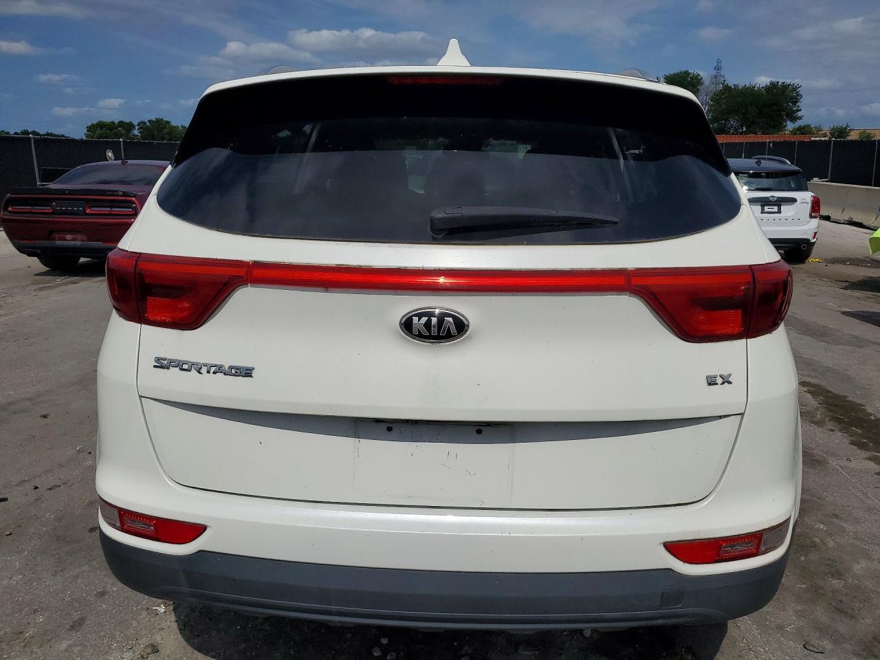 2017 Kia Sportage Ex - Image 6