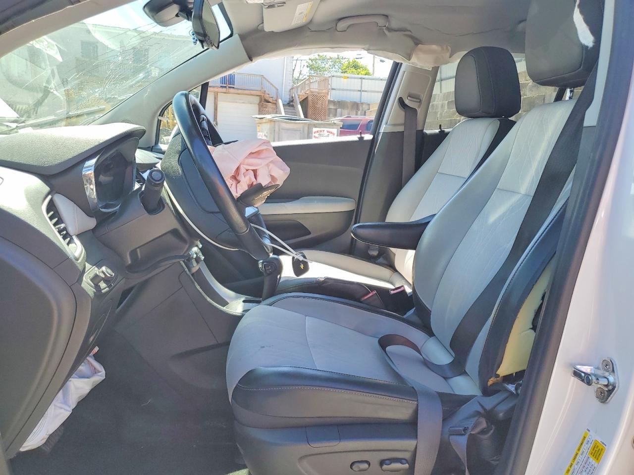 2022 Chevrolet Trax 1Lt - Image 7