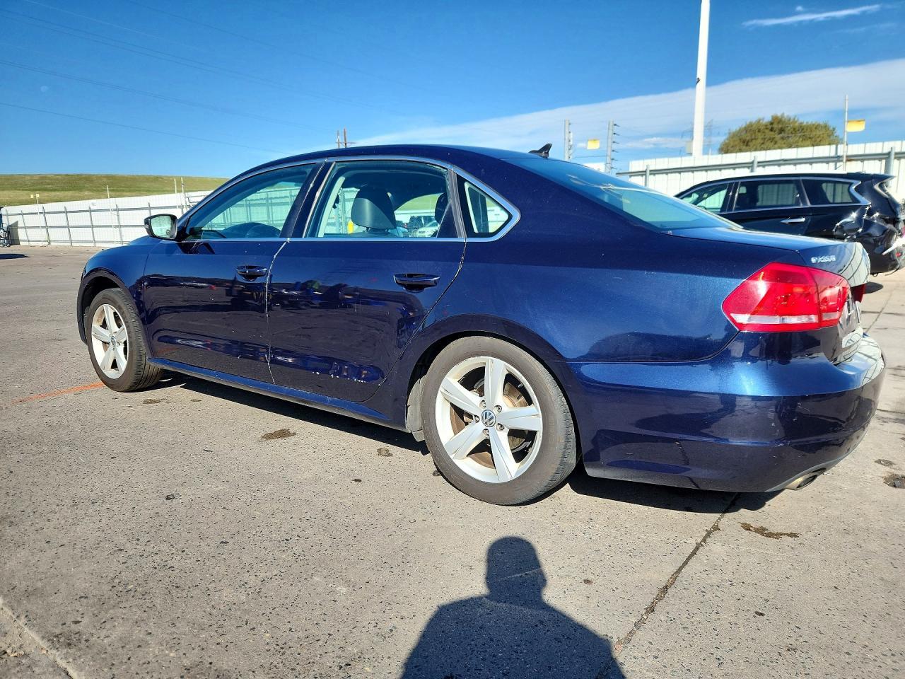 2014 Volkswagen Passat Se - Image 2
