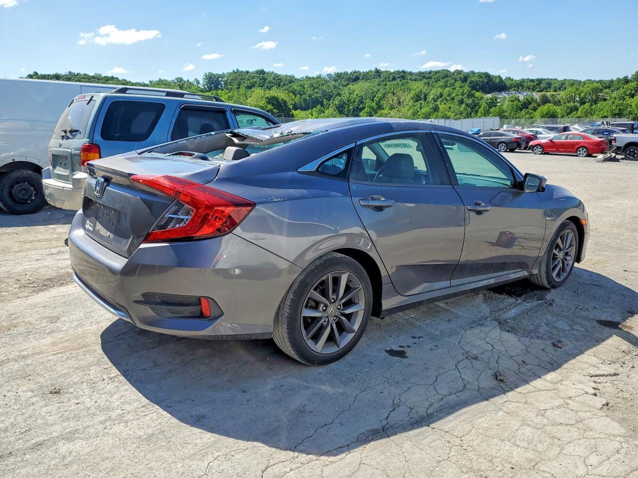 2019 Honda Civic Ex - Image 3