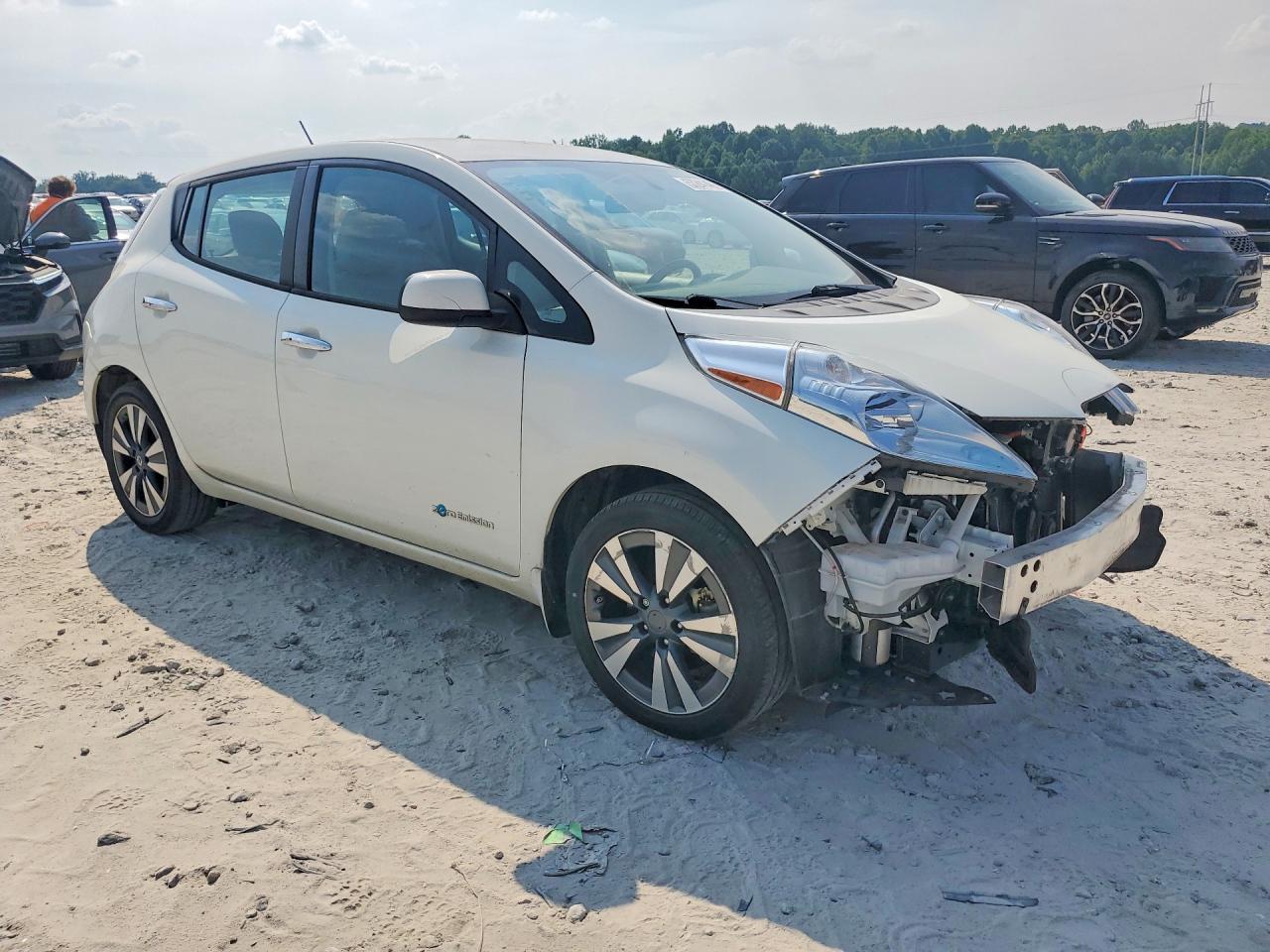 2017 Nissan Leaf Sv - Image 4