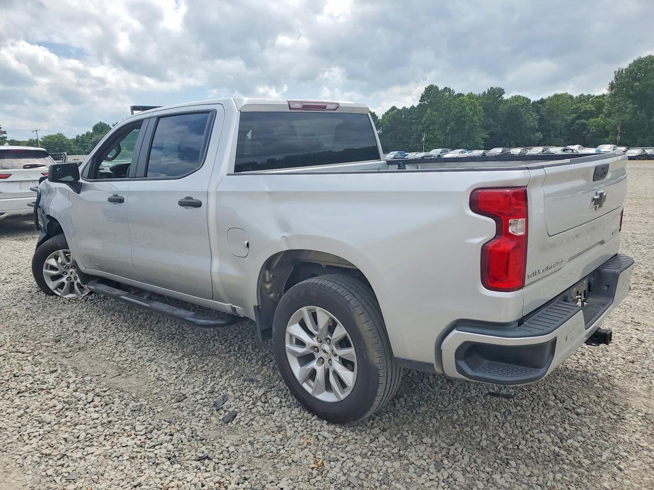 2021 Chevrolet Silverado C1500 Custom - Фото 2