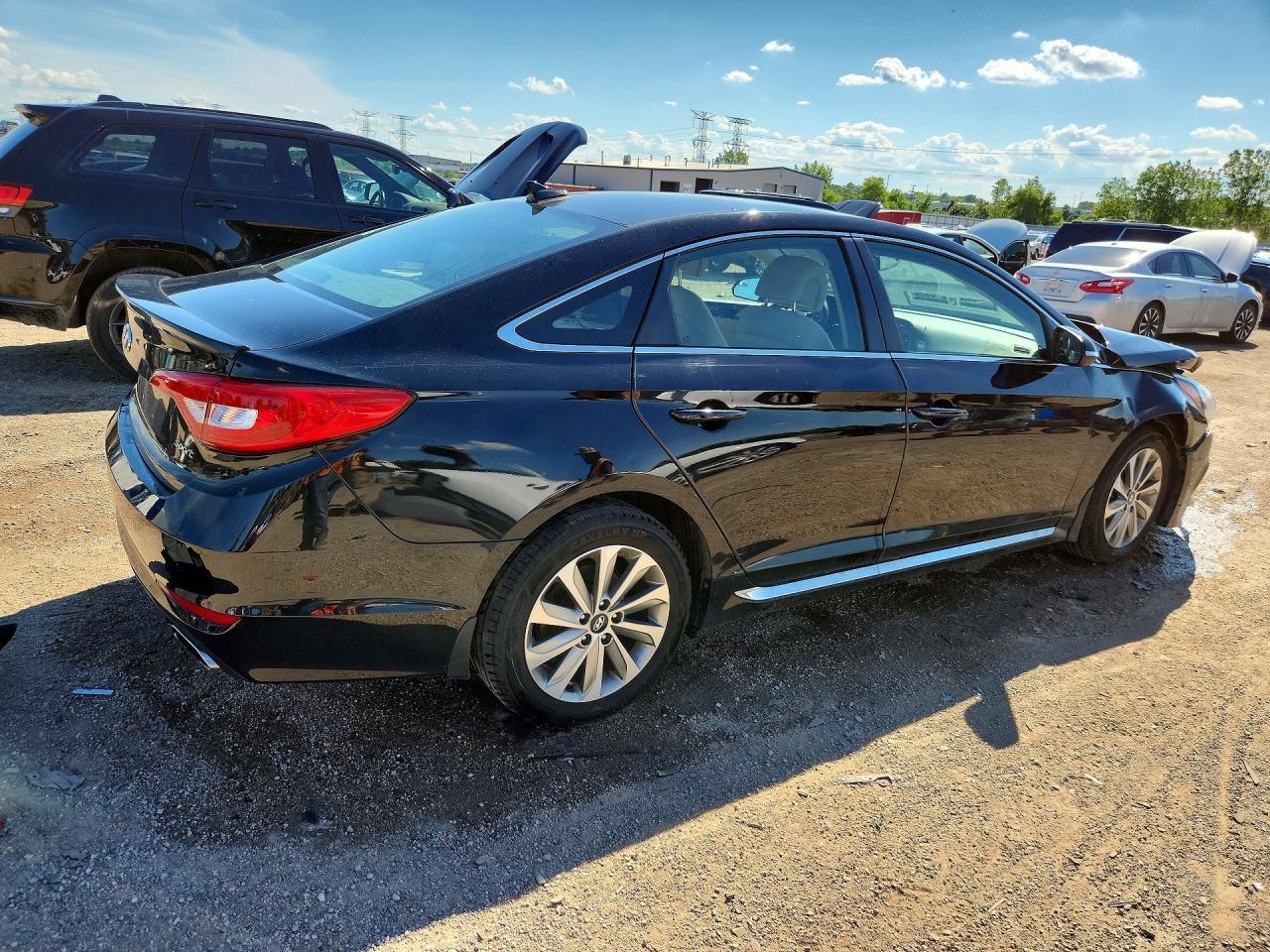 2017 Hyundai Sonata Sport - Image 3