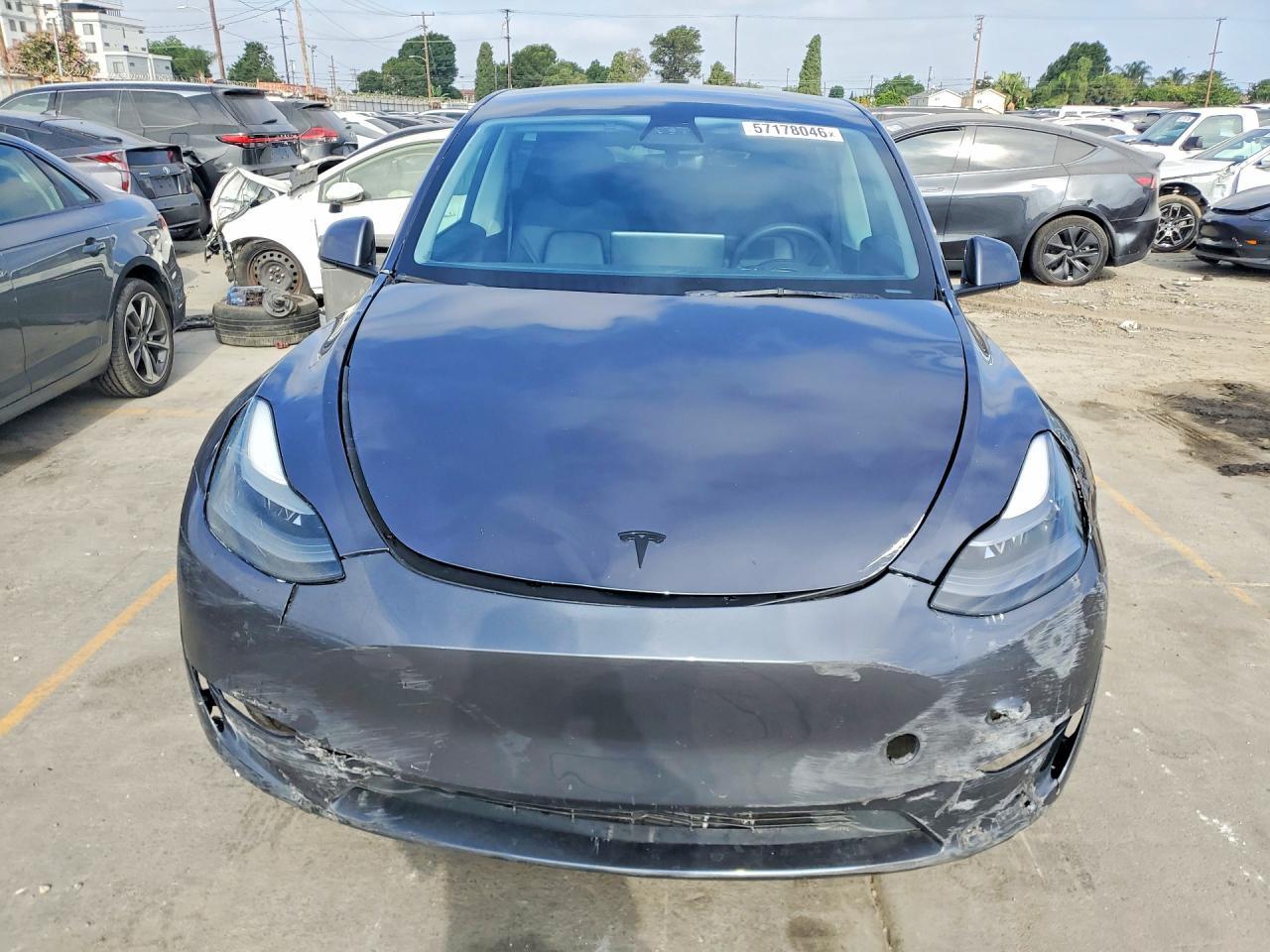 2023 Tesla Model Y - Image 5