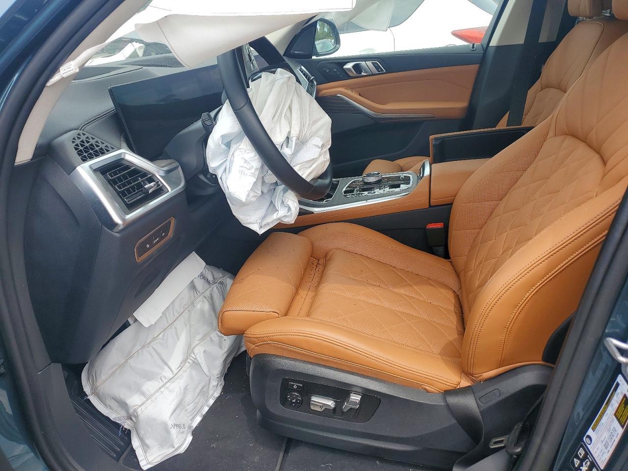 2025 BMW X7 xDrive40I - Фото 7