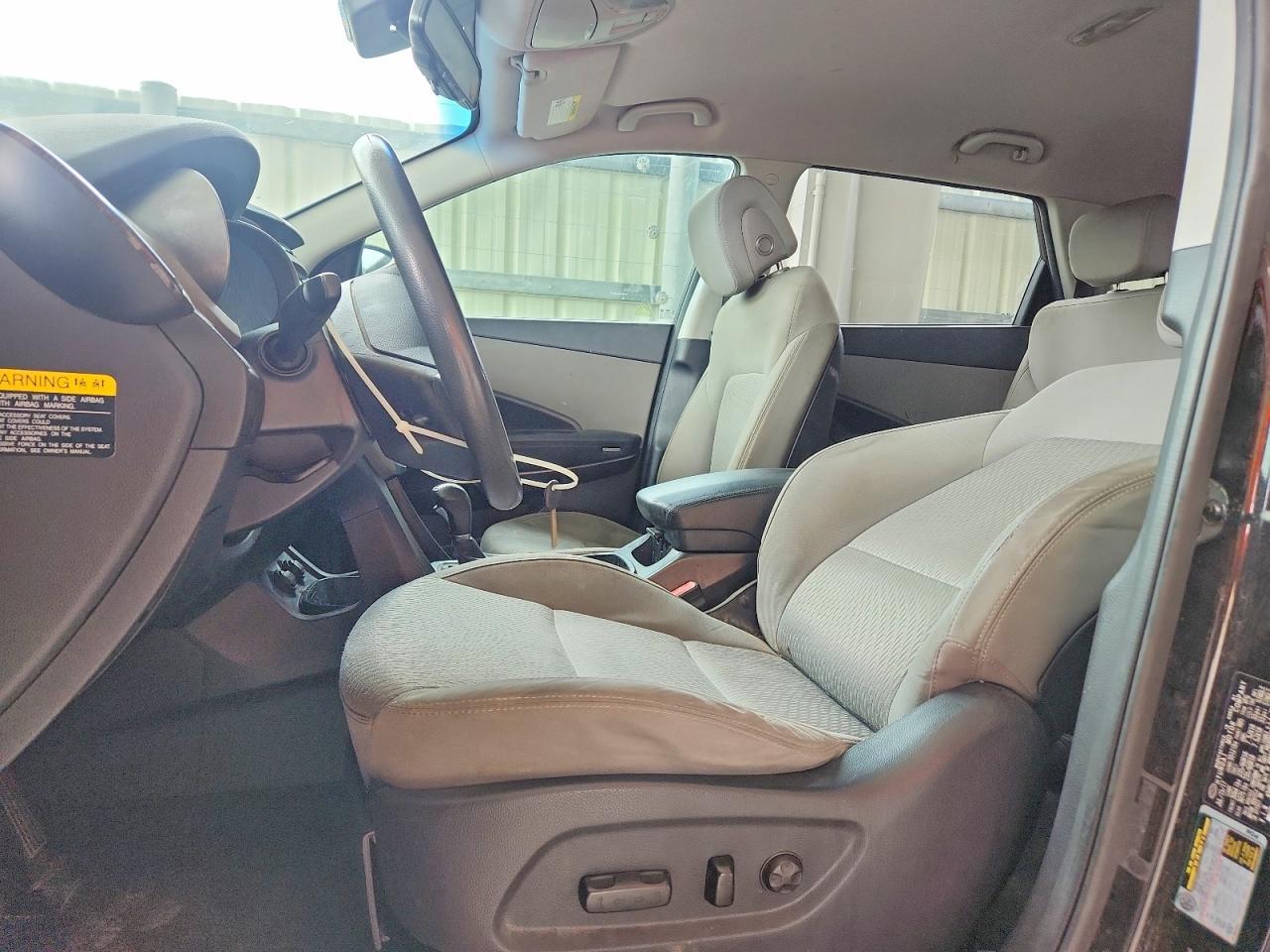 2018 Hyundai Santa Fe Se - Image 7