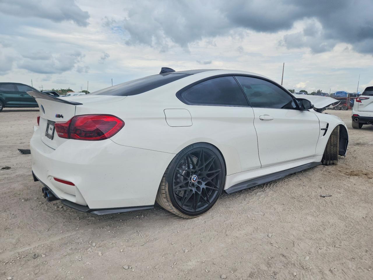 2018 BMW M4 - Фото 3