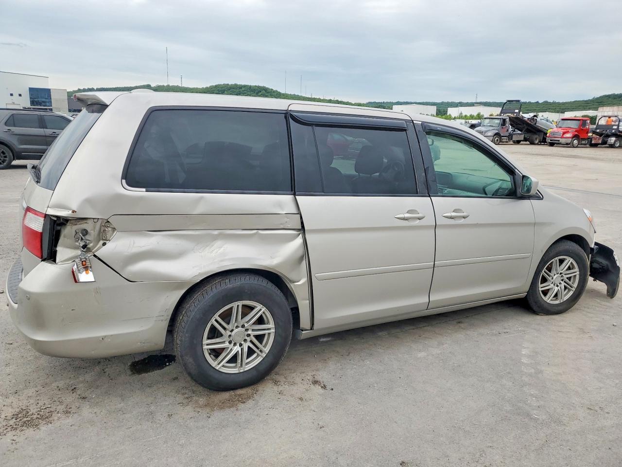2007 Honda Odyssey Touring - Image 3