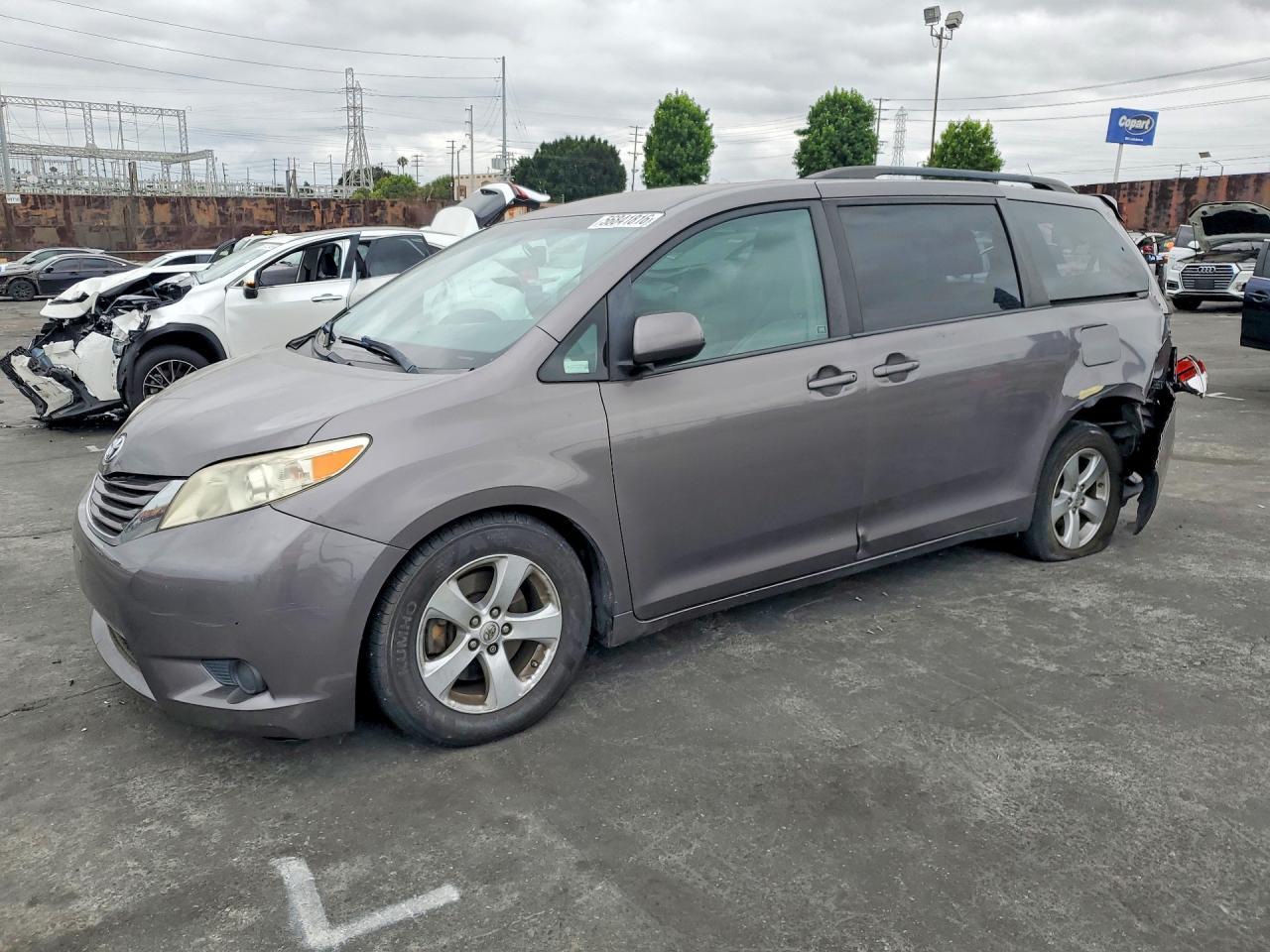 2017 Toyota Sienna Le