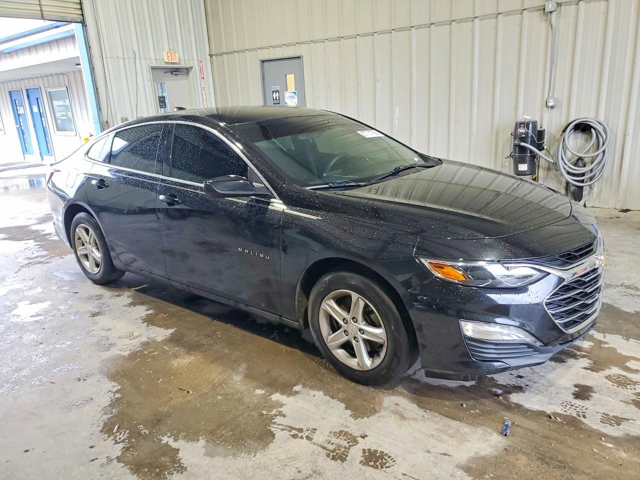 2022 Chevrolet Malibu Lt - Image 4