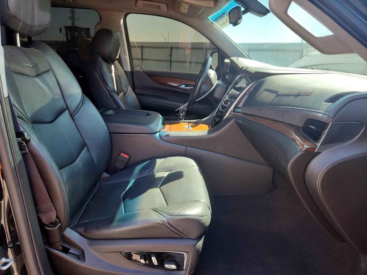 2016 Cadillac Escalade - Фото 7