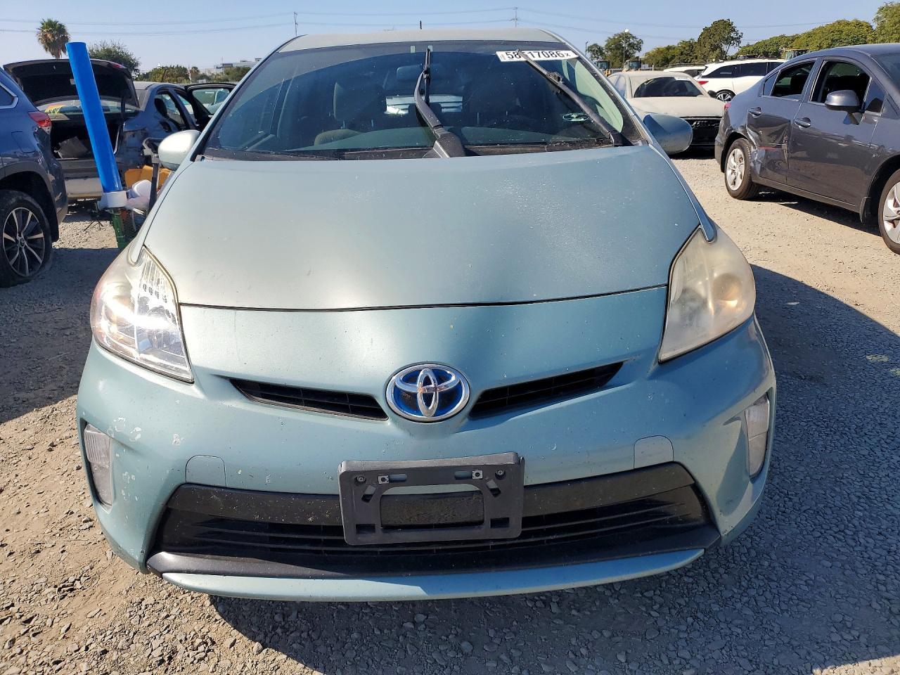 2012 Toyota Prius Two - Фото 5