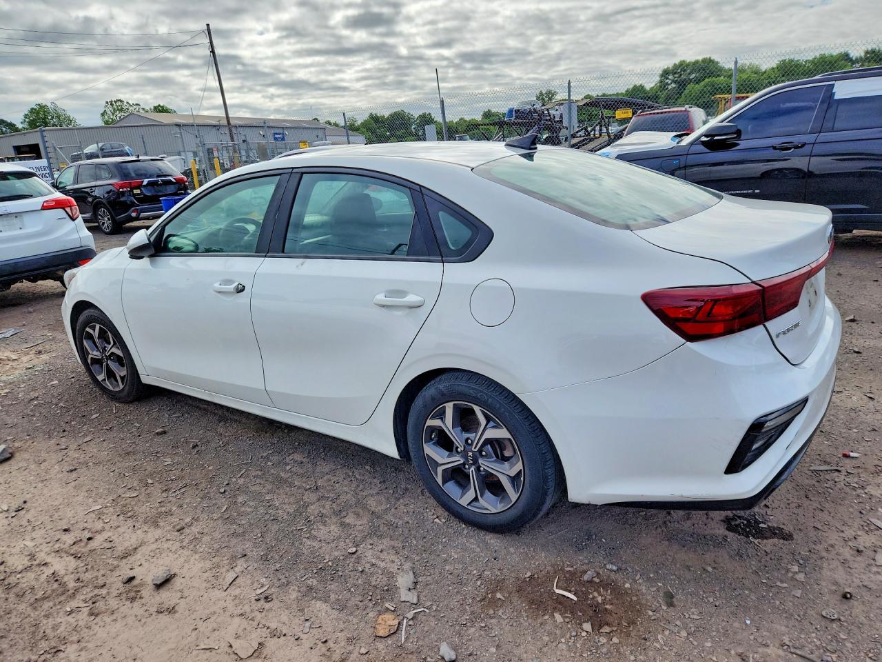 2019 Kia Forte Lxs - Фото 2