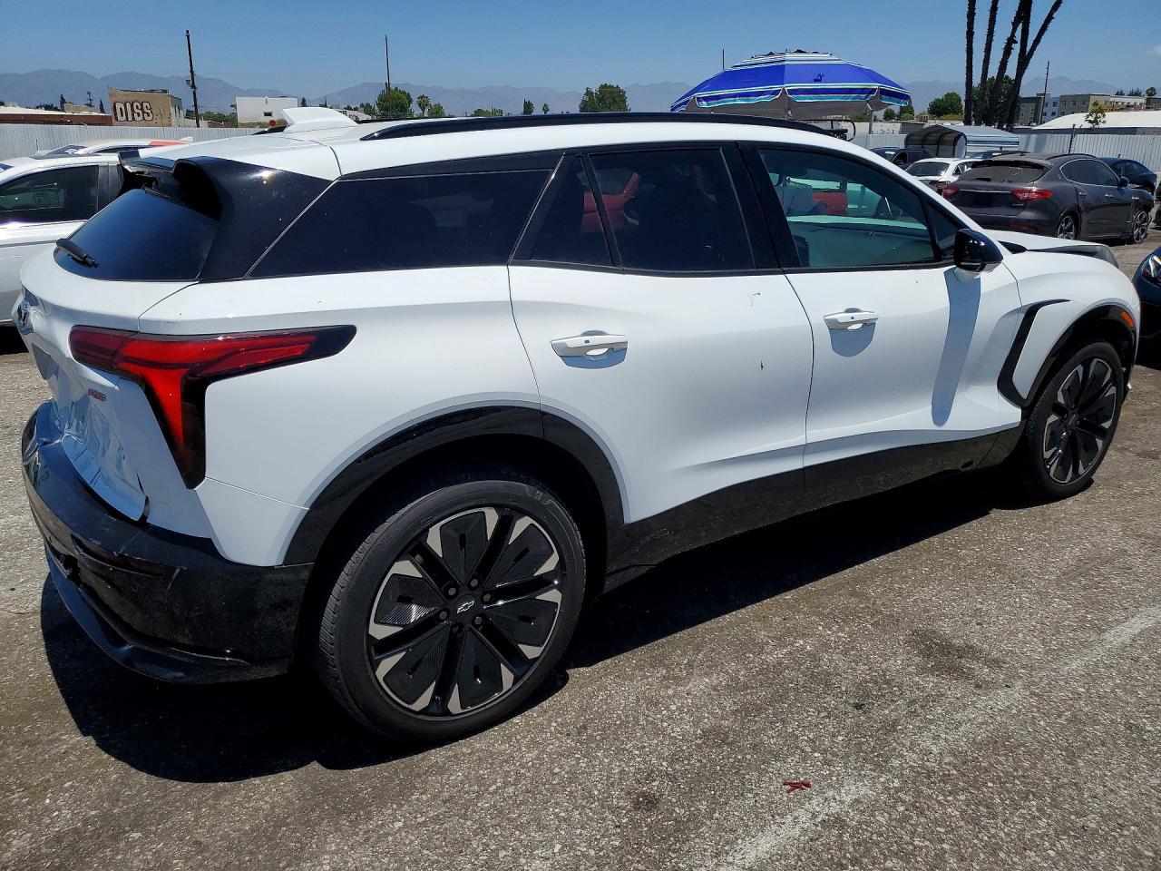 2024 Chevrolet Blazer Rs - Image 3