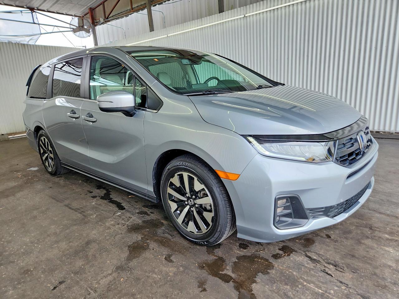 2025 Honda Odyssey Exl - Image 4