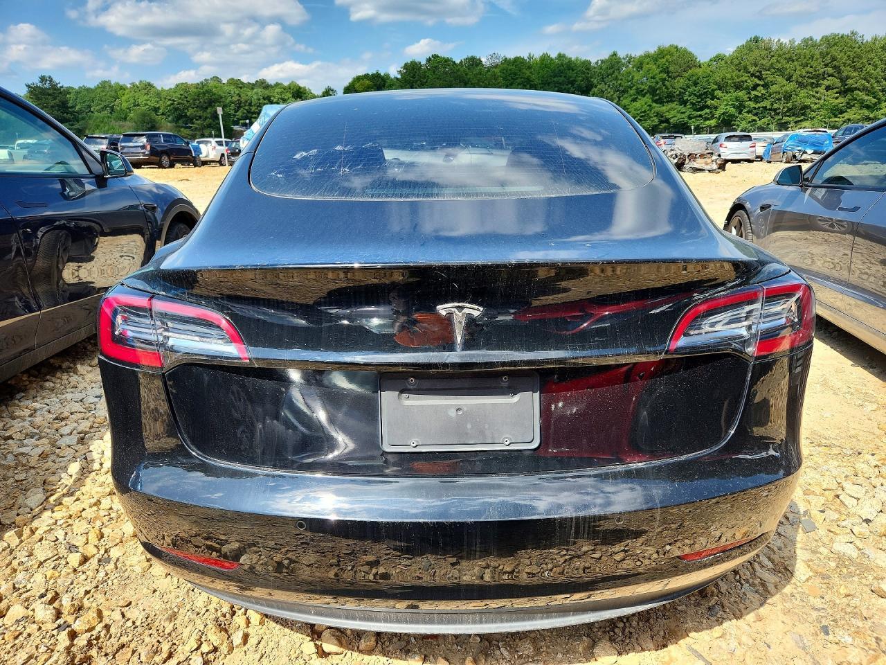 2021 Tesla Model 3 Standard Range Plus Rear-Wheel Drive - Image 6