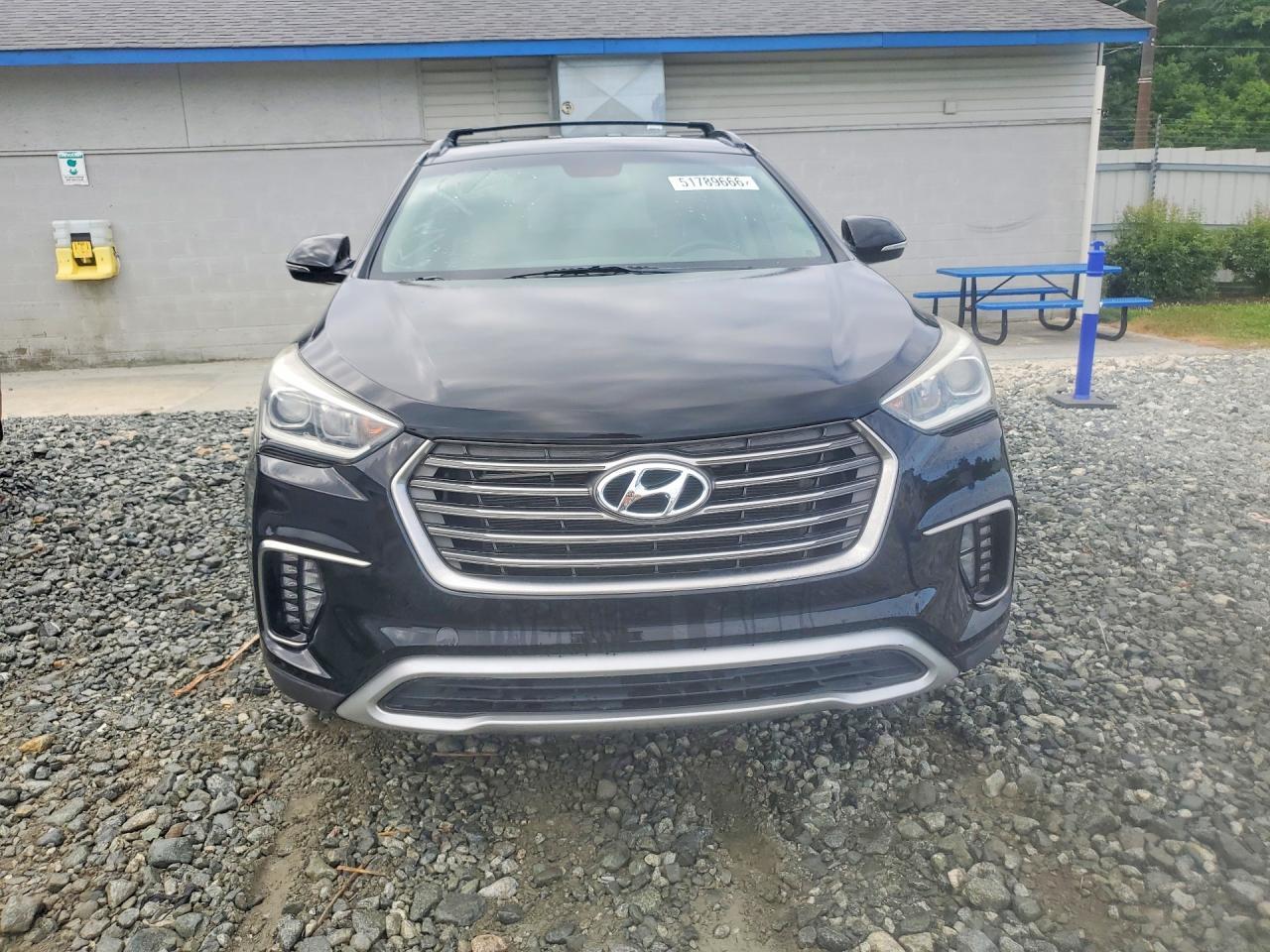 2017 Hyundai Santa Fe Se - Фото 5