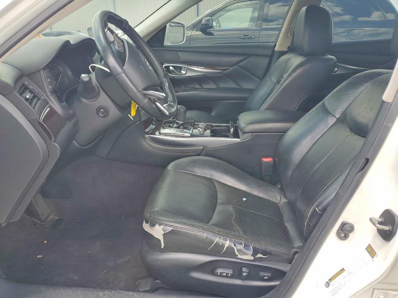 2011 Infiniti M37 Base - Image 7