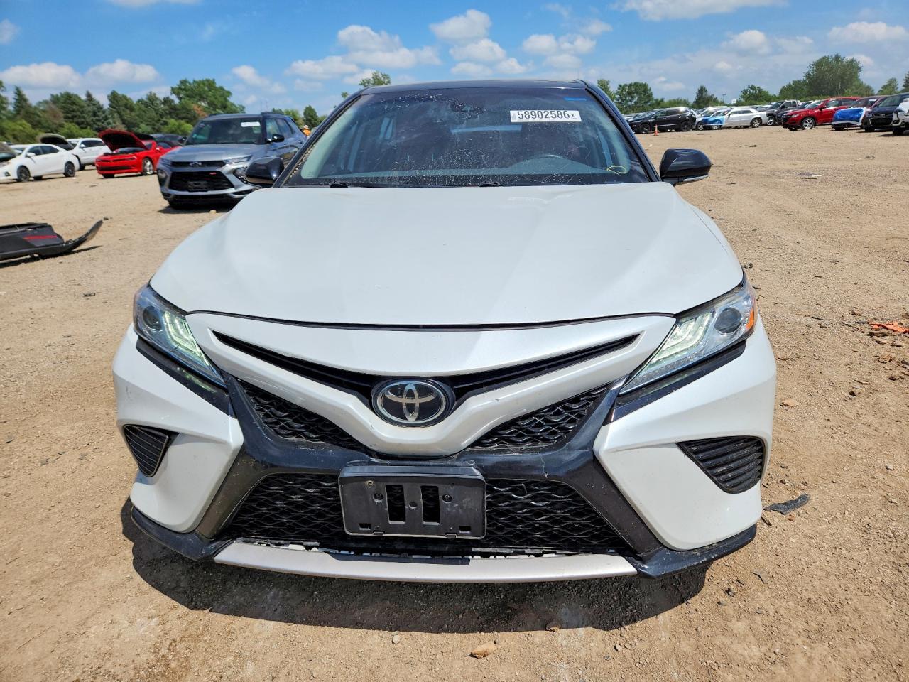 2020 Toyota Camry Xse - Фото 5