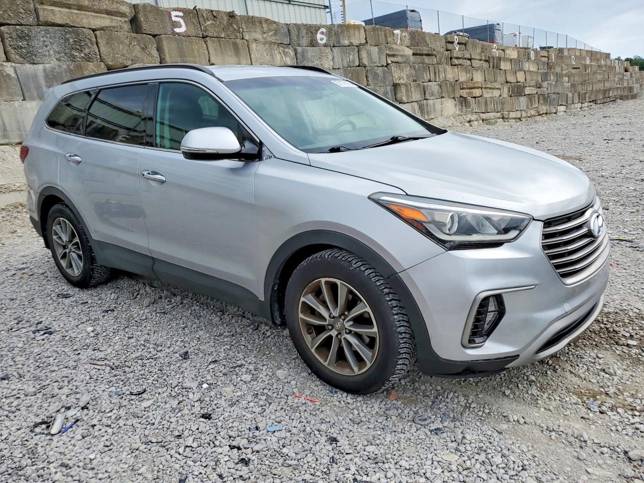 2017 Hyundai Santa Fe Limited - Фото 4