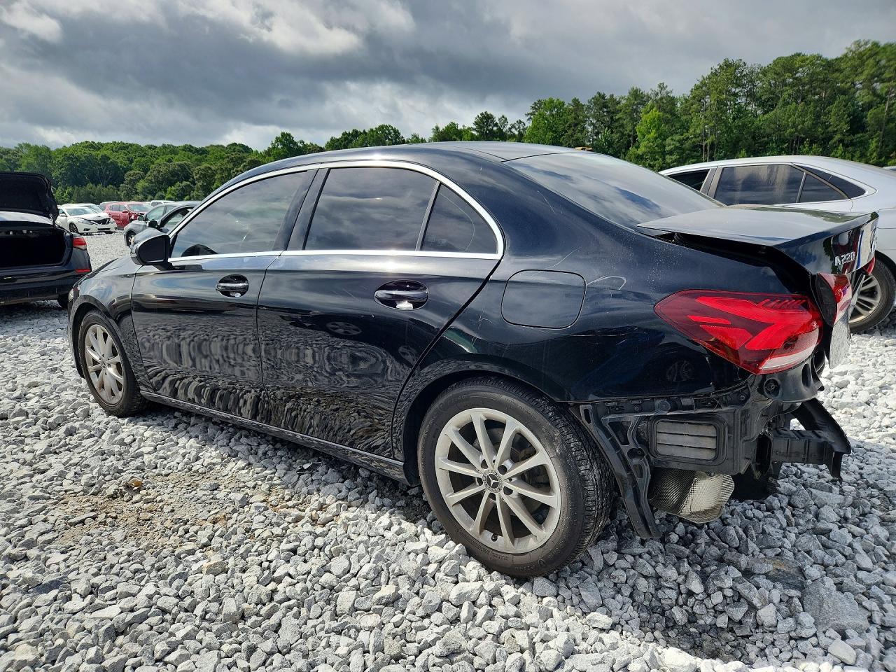 2020 Mercedes-Benz A 220 4Matic - Фото 2