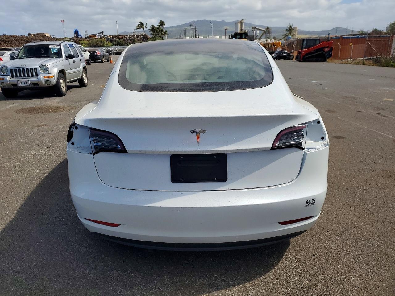 2023 Tesla Model 3 - Фото 6