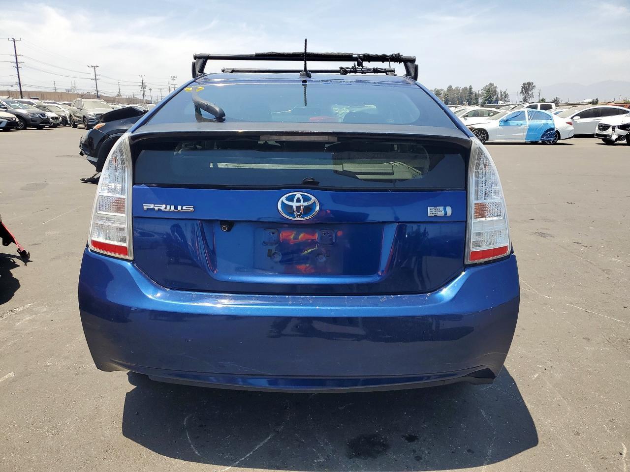 2011 Toyota Prius One - Image 6