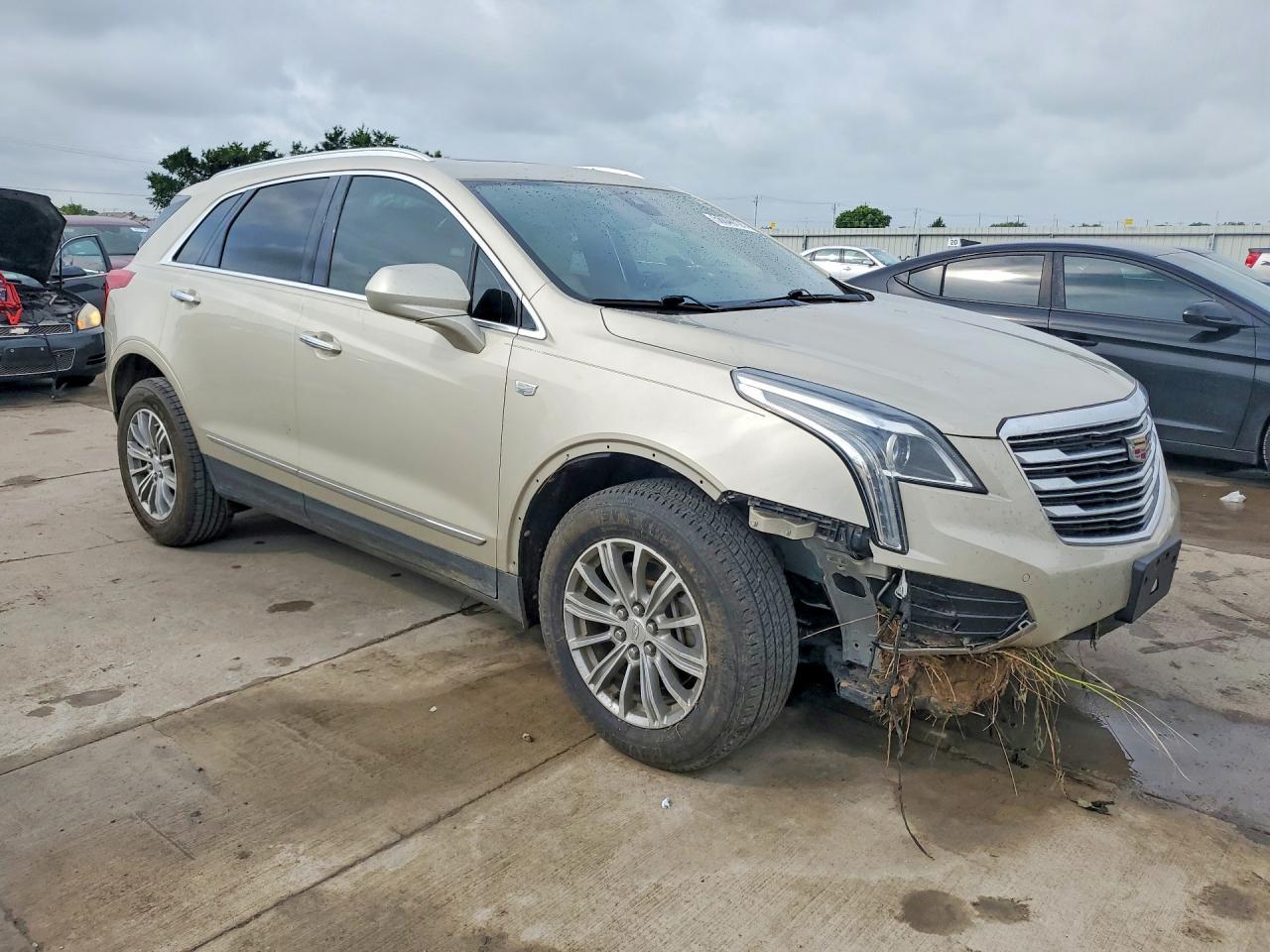 2017 Cadillac Xt5 Luxury - Image 4