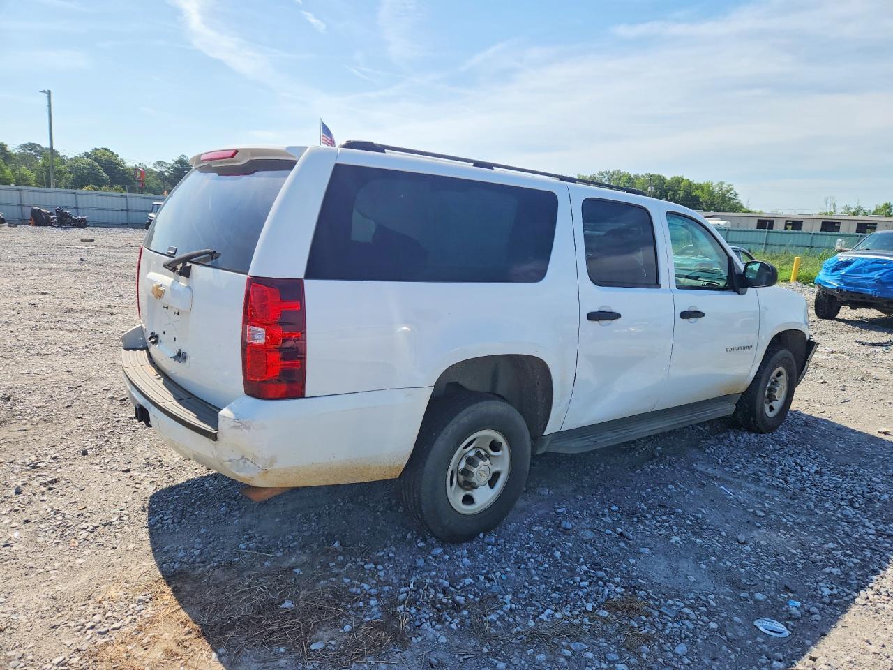 2012 Chevrolet Suburban K2500 - Image 3