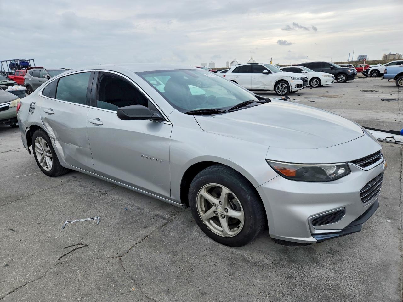 2018 Chevrolet Malibu Ls - Фото 4